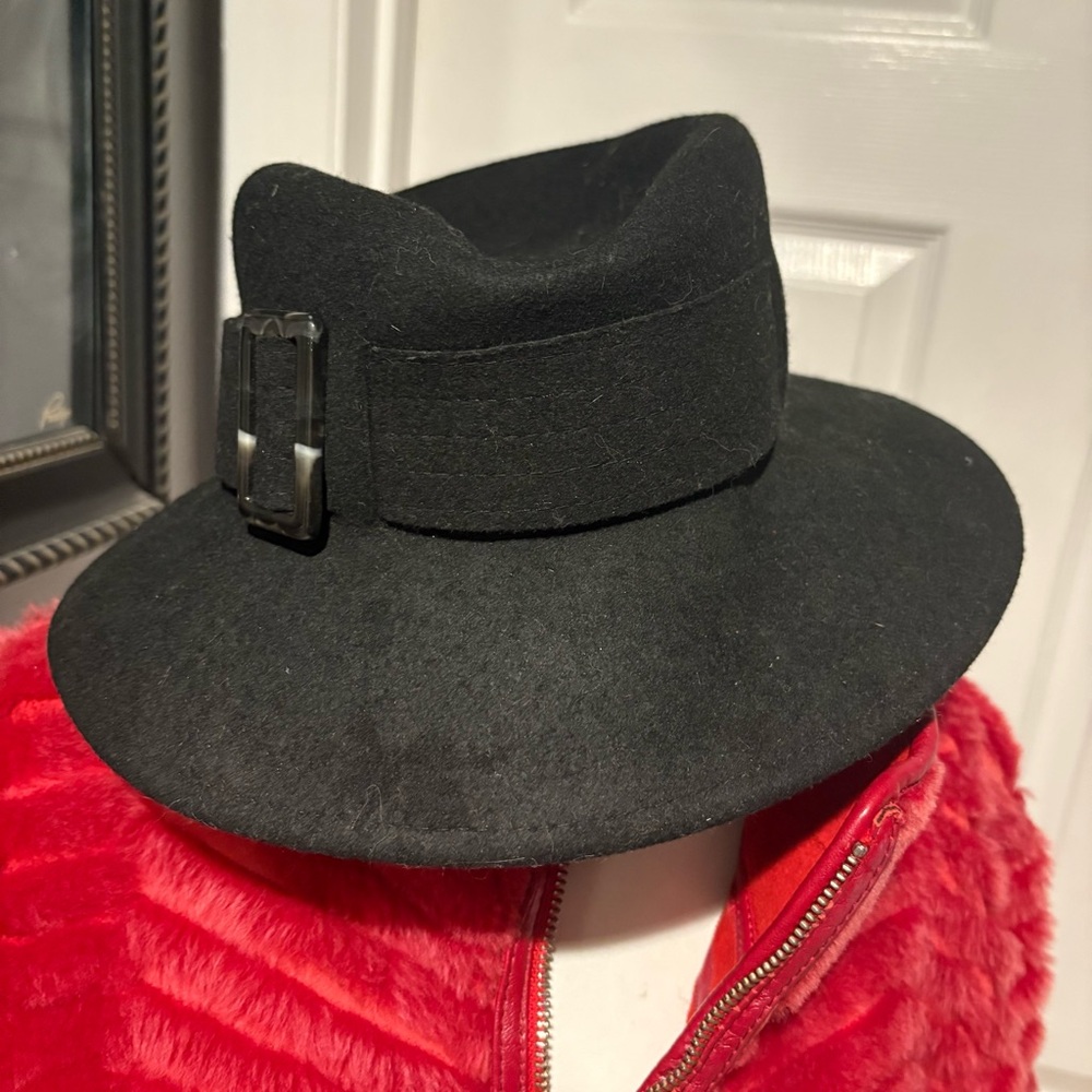 Nine West Black Wool Women's Buckle Fedora Cloche Hat